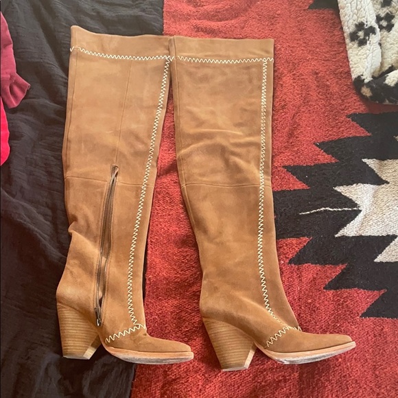 Spell and the Gypsy Zephyr Boots - Picture 2 of 12